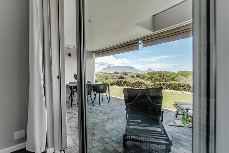 To Let 2 Bedroom Property for Rent in Dolphin Beach Western Cape